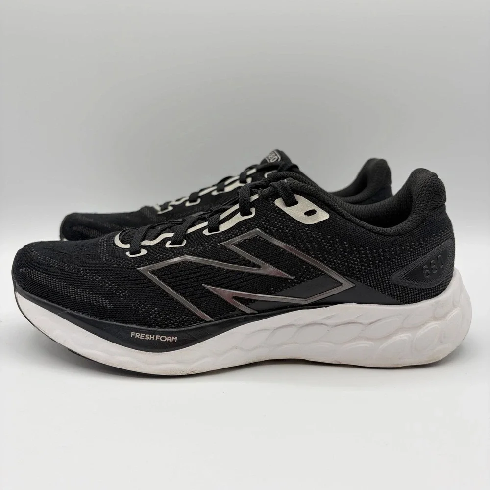 New Balance Fresh Foam 680v8 W680LK8 Black White Women 8.5 Men 7